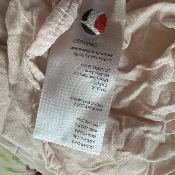 Anthropologie Tiered Maxi Dress V Neck Flutter Sleeve Southwestern Size M - Picture 11 of 11